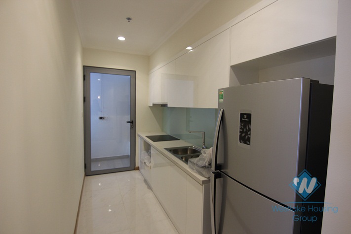 Simple apartment for rent in Vinhomes Nguyen Chi Thanh Ha Noi